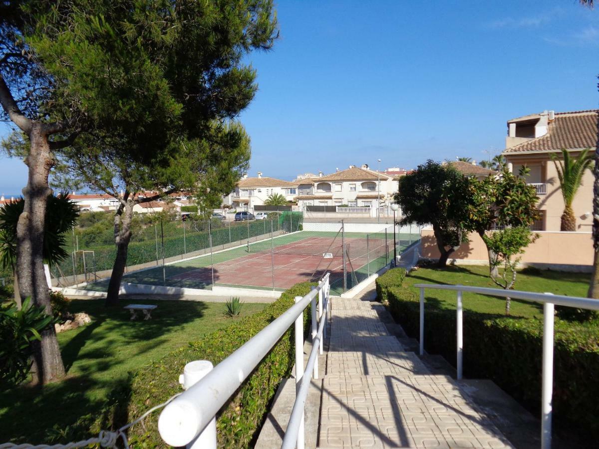 Апартаменти Residencial Torrealmar Con Vistas Торрев'єха Екстер'єр фото